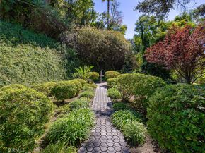 1620 Melwood Drive, Glendale CA 91207