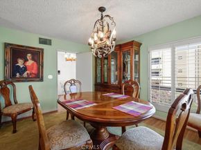 10409 Riverside Drive 203, Toluca Lake CA 91602