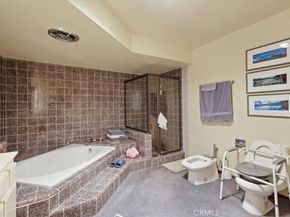 10409 Riverside Drive 203, Toluca Lake CA 91602