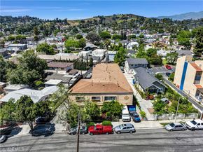 5005 Axtell, Los Angeles CA 90032
