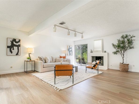 67 Penhill Court, Glendale CA 91206