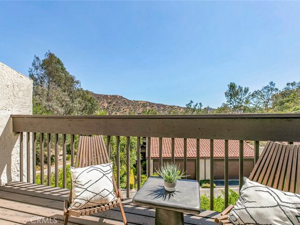 67 Penhill Court, Glendale CA 91206