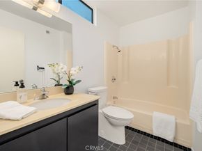 67 Penhill Court, Glendale CA 91206