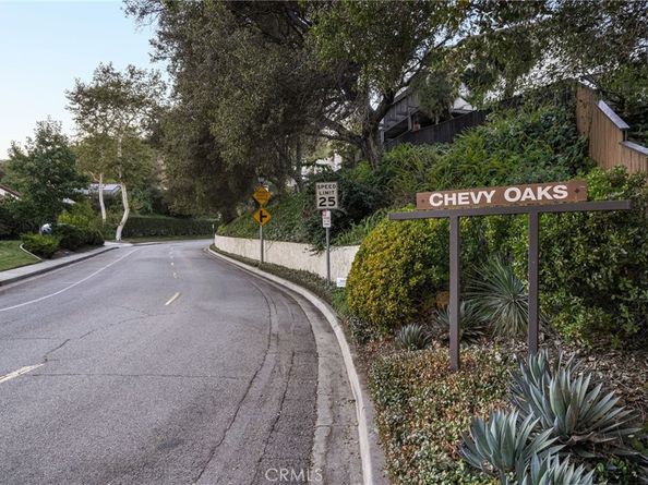 67 Penhill Court, Glendale CA 91206
