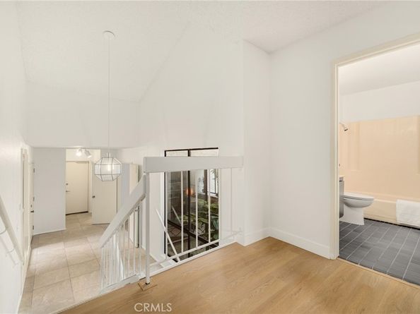 67 Penhill Court, Glendale CA 91206