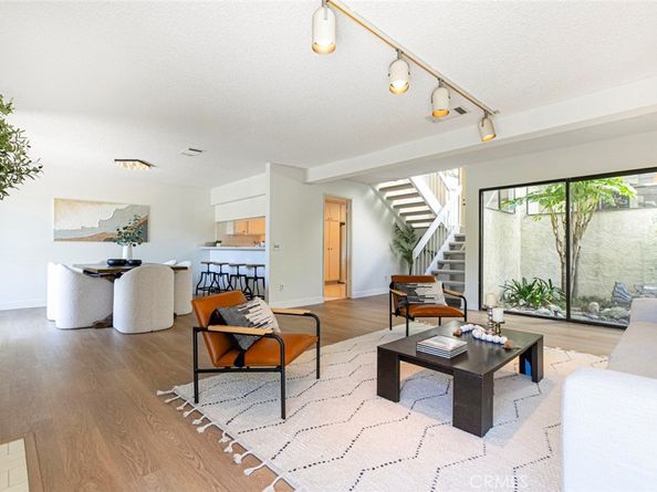 67 Penhill Court, Glendale CA 91206