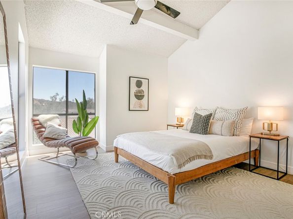 67 Penhill Court, Glendale CA 91206