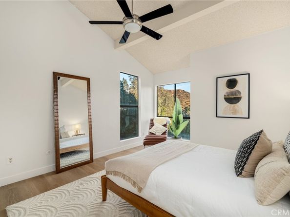 67 Penhill Court, Glendale CA 91206
