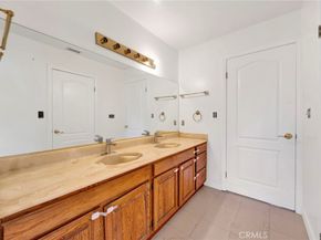 20243 Lanark Street, Winnetka CA 91306
