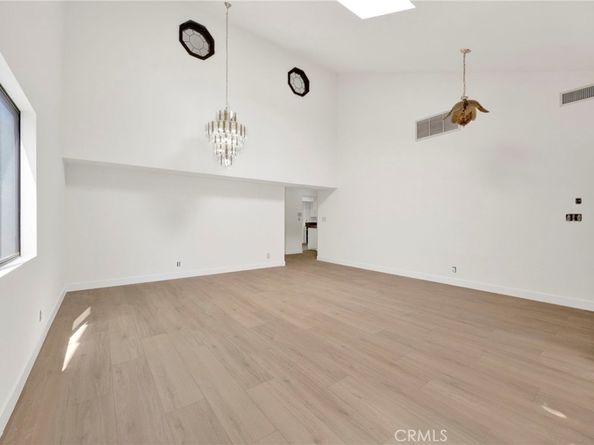 20243 Lanark Street, Winnetka CA 91306