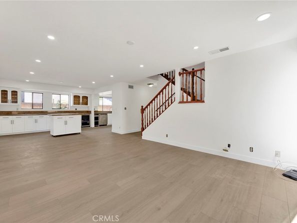 20243 Lanark Street, Winnetka CA 91306