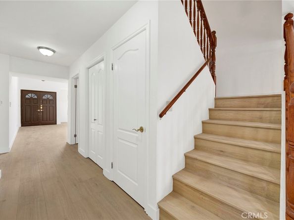 20243 Lanark Street, Winnetka CA 91306