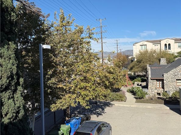 10749 New Haven 30, Sun Valley CA 91352