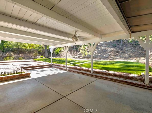 4035 Ellenita, Tarzana CA 91356