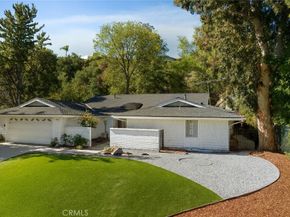 4035 Ellenita, Tarzana CA 91356