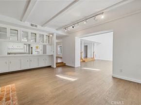 4035 Ellenita, Tarzana CA 91356