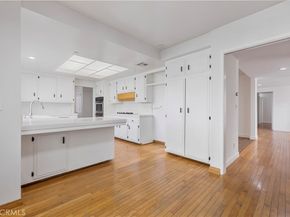 4035 Ellenita, Tarzana CA 91356