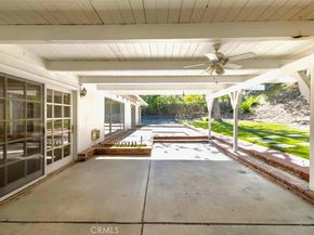 4035 Ellenita, Tarzana CA 91356