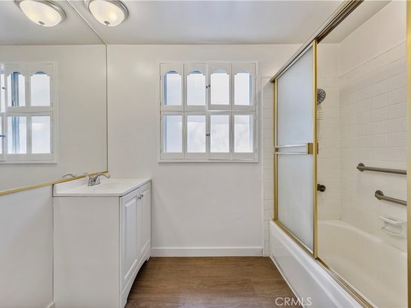 4035 Ellenita, Tarzana CA 91356