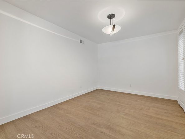 4035 Ellenita, Tarzana CA 91356