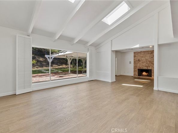 4035 Ellenita, Tarzana CA 91356