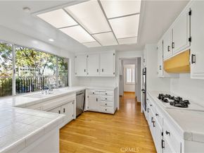 4035 Ellenita, Tarzana CA 91356