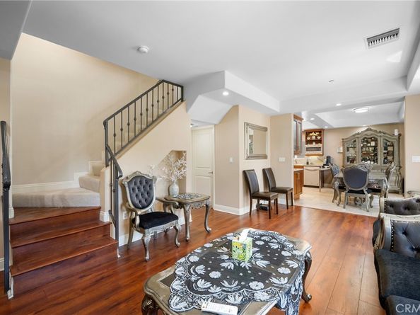 11323 Huston Street 1, North Hollywood CA 91601