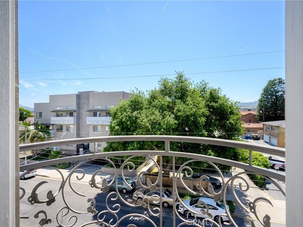 11323 Huston Street 1, North Hollywood CA 91601