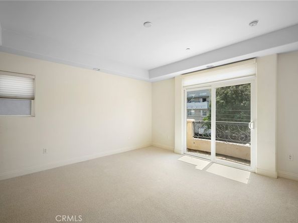 11323 Huston Street 1, North Hollywood CA 91601