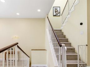 10142 Samoa Avenue 28, Tujunga CA 91042