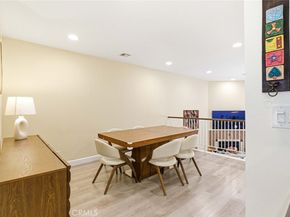 10142 Samoa Avenue 28, Tujunga CA 91042