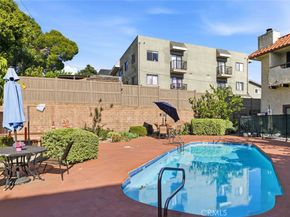 10142 Samoa Avenue 28, Tujunga CA 91042