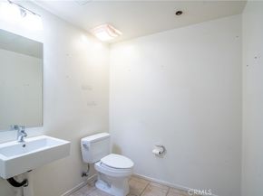 2864 Sunset Place 205, Los Angeles CA 90005