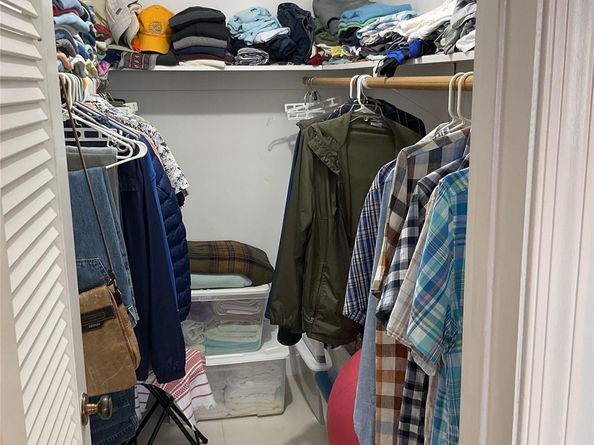 2141 NE 68th St 204, Fort Lauderdale FL 33308