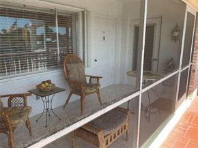 2141 NE 68th St 204, Fort Lauderdale FL 33308