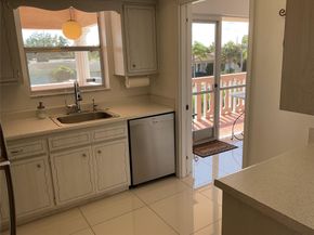 2141 NE 68th St 204, Fort Lauderdale FL 33308