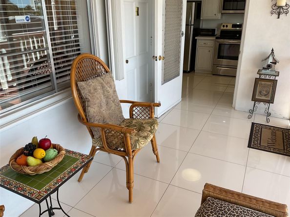 2141 NE 68th St 204, Fort Lauderdale FL 33308