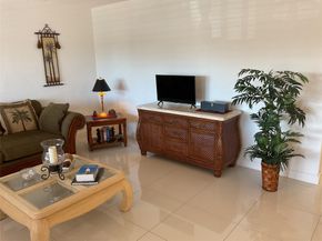 2141 NE 68th St 204, Fort Lauderdale FL 33308