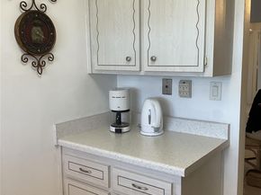 2141 NE 68th St 204, Fort Lauderdale FL 33308