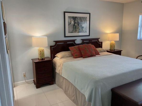 2141 NE 68th St 204, Fort Lauderdale FL 33308