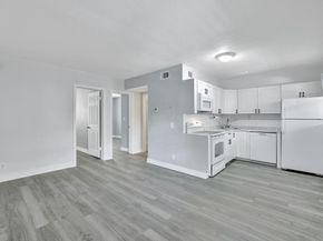 2741 NE 8th Ave 15, Wilton Manors FL 33334