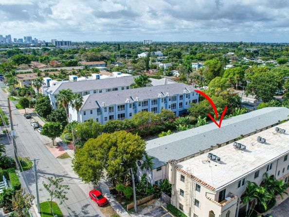 2741 NE 8th Ave 15, Wilton Manors FL 33334