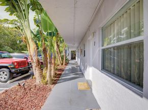 2741 NE 8th Ave 15, Wilton Manors FL 33334