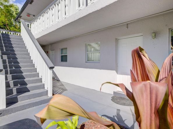 2741 NE 8th Ave 15, Wilton Manors FL 33334