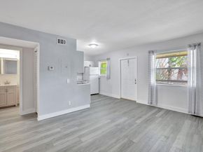 2741 NE 8th Ave 15, Wilton Manors FL 33334