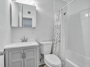 2741 NE 8th Ave 15, Wilton Manors FL 33334