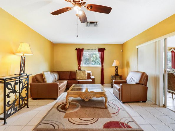 827 Caroline Avenue, West Palm Beach FL 33413