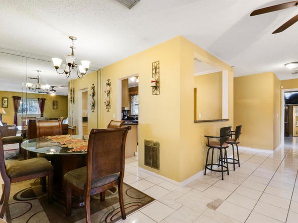 827 Caroline Avenue, West Palm Beach FL 33413