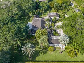 26 Country Road, Village Of Golf FL 33436