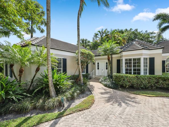 26 Country Road, Village Of Golf FL 33436
